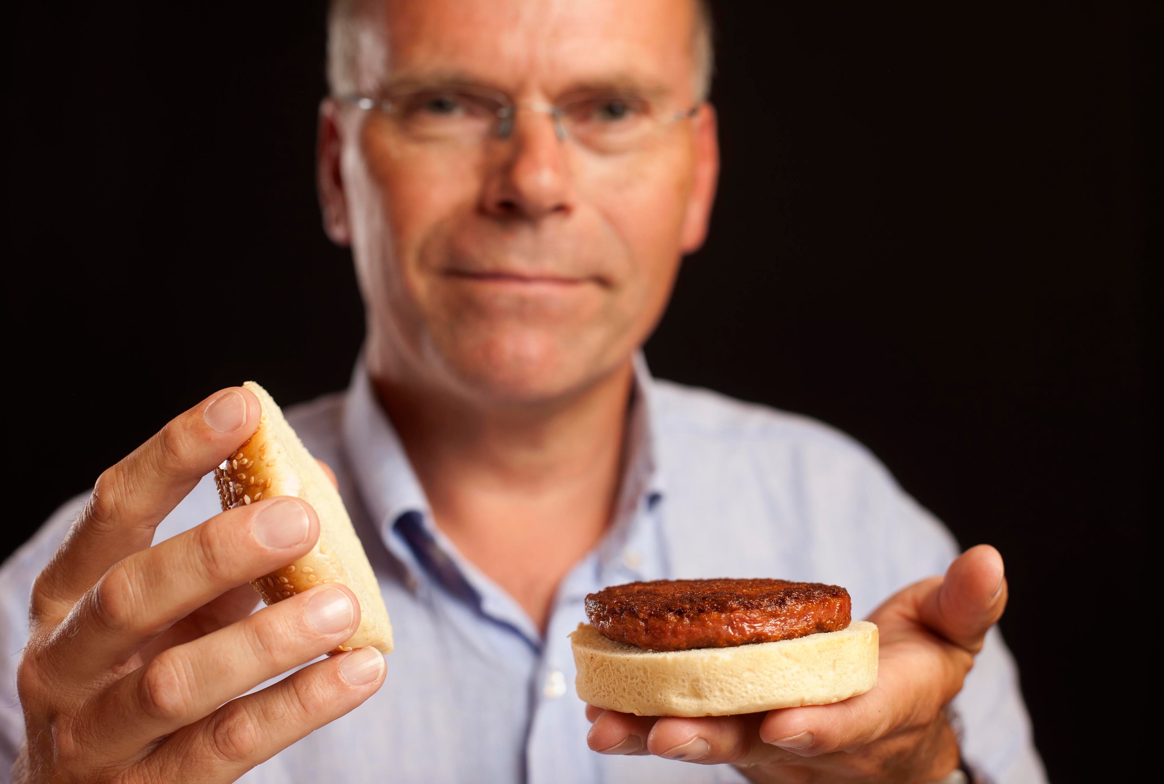 EDITORIAL USE ONLY
A burger made from Cultured Beef, which has been developed by Professor Mark Post of Maastricht University in the Netherlands. PRESS ASSOCIATION Photo. Issue date: Monday August 5, 2013. Cultured Beef could help solve the coming food crisis and combat climate change. Commercial production of Cultured Beef could begin within ten to 20 years. Photo credit should read: David Parry/PA