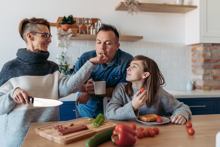 One family meal ‘as important’ as your 5 a day, claims obesity study