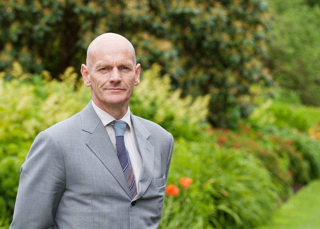 Professor-Chris-Elliott.jpg