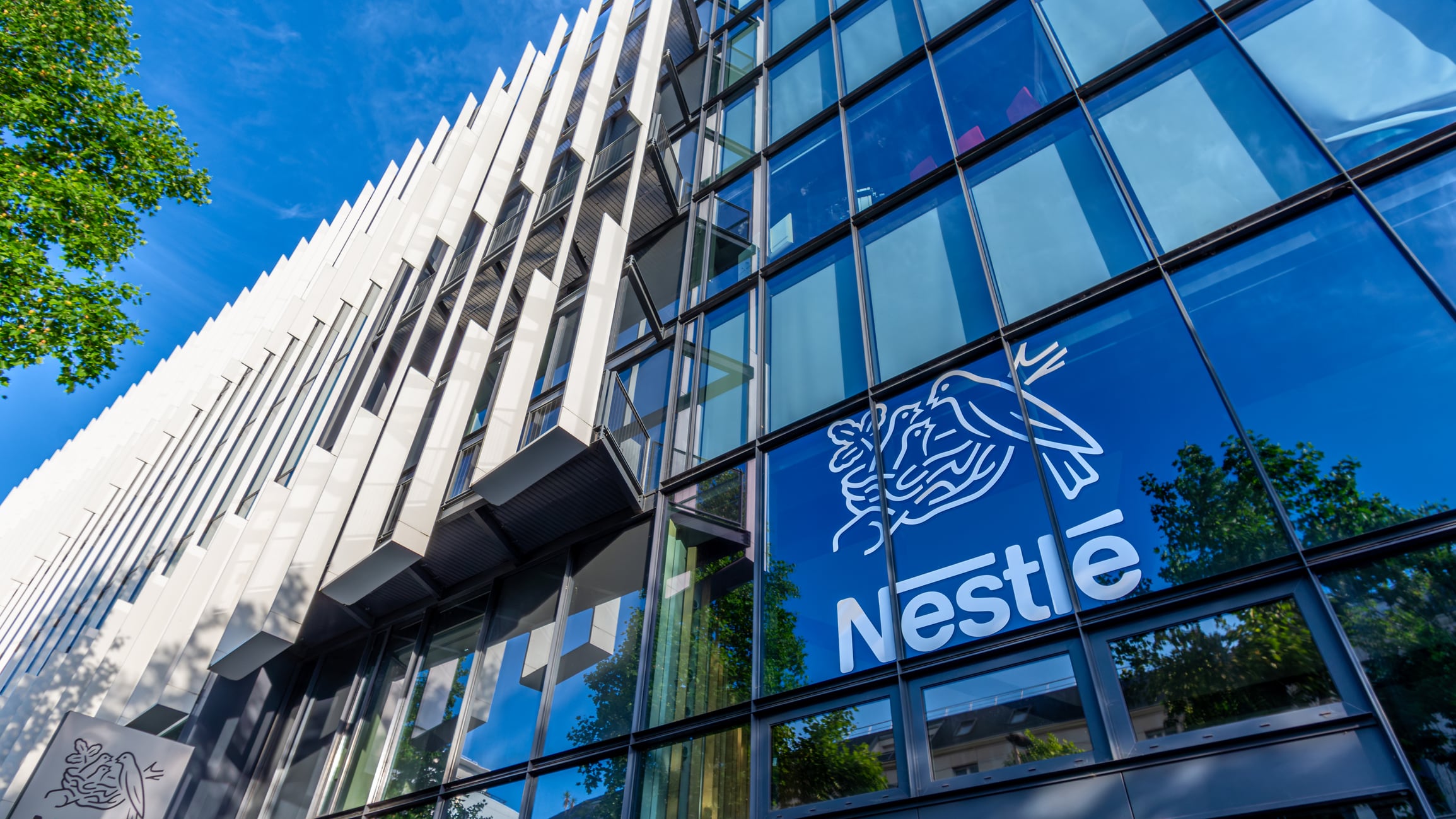 Nestlé rút khỏi ngành kinh doanh VMS với giá 1 tỷ USD