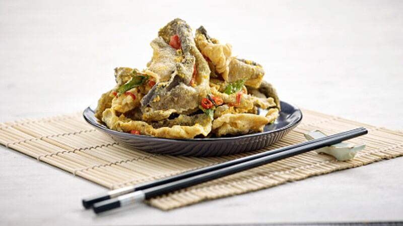 Food-Onwards-looks-to-revamp-fish-skin-snack-category-with-localisation-and-new-frying-tech.jpg