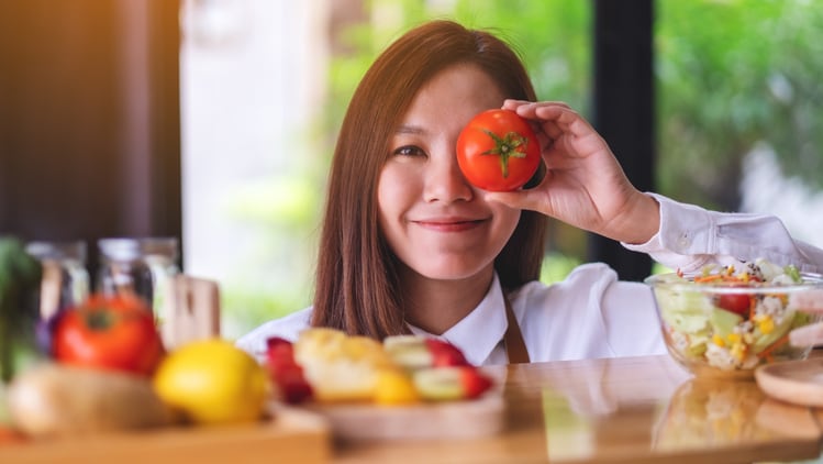 Hearty fruit: Fresh tomato concentrate could prevent early onset of atherosclerotic CVD in older adults – Chinese RCT