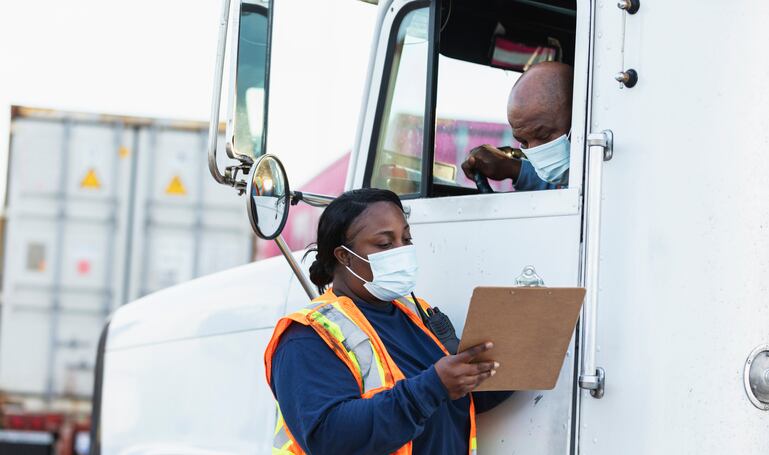 Easing supply chain strain: Walmart raises wages for truckers to woo more drivers