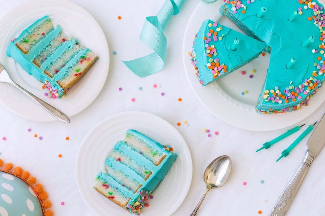 GettyImages-RuthBlack-Blue-cake.jpg