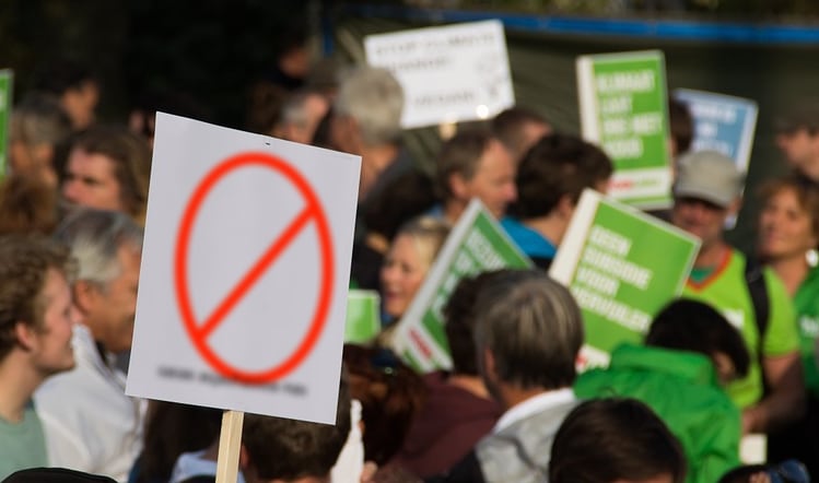 ‘Beer drought’ threat looms closer as union votes to strike