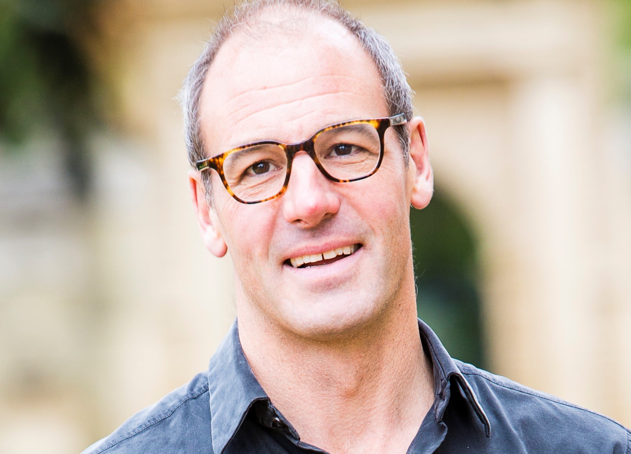 2019-photo-giles.jpg