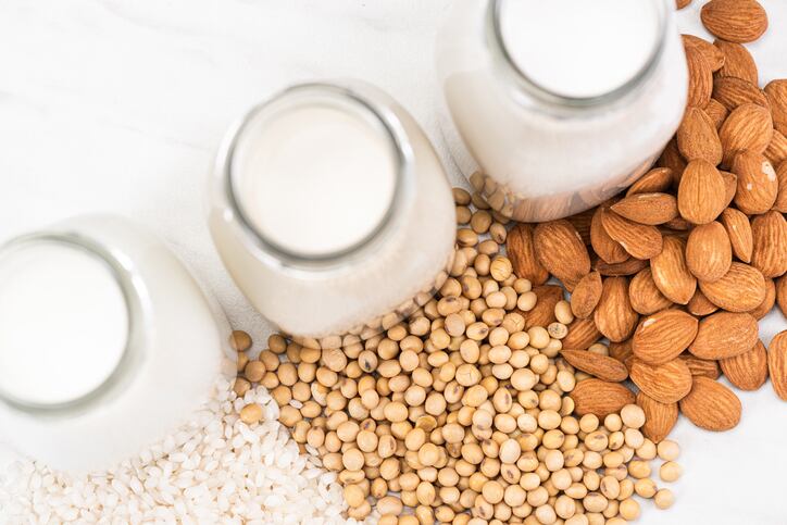 FDA-aims-to-publish-voluntary-sodium-reduction-goals-draft-guidance-on-labeling-of-plant-based-milk-alternatives-by-mid-2022.jpg