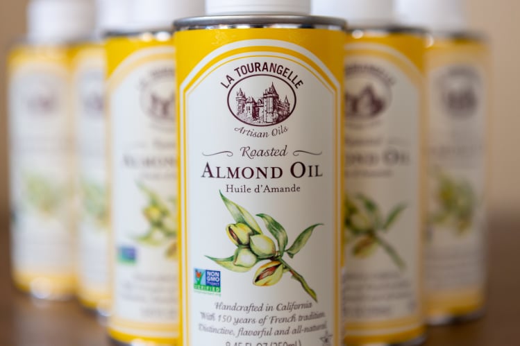 Roasted almond oil