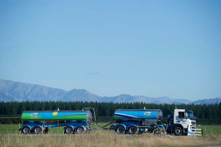Fonterra-Photos-Fonterra-milk-tanker.jpg