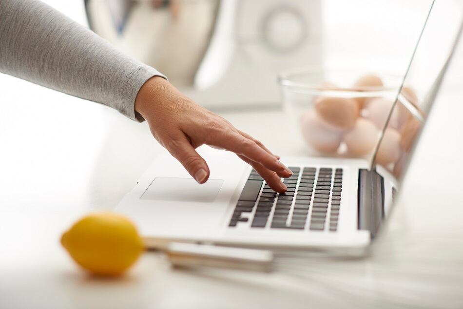 Online-grocery-sales-continue-to-climb-along-with-customer-expectations.jpg