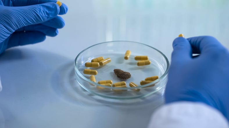 The Chinese customs have uncovered cases where health supplements sold in China via cross-border e-commerce did not contain any of the bioactive ingredients listed on the product labeling.