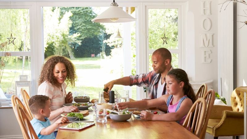 Climate-change-interrupts-consumers-summer-eating-habits-FMI-finds.jpg