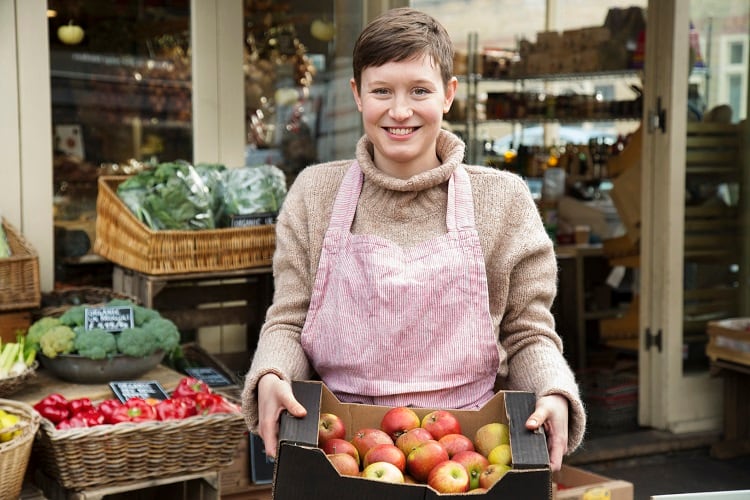 Seasonal-eating-Shop-GettyImages-Betsie-Van-der-Meer.jpg