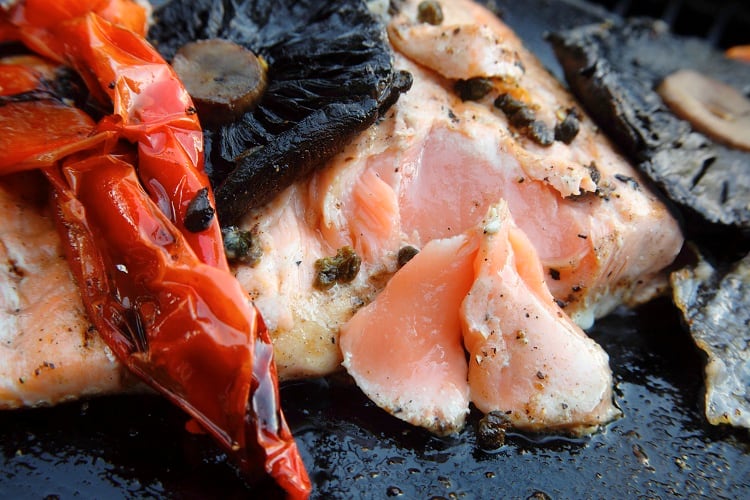 Cell-based seafood: Scaffolding tech in focus to achieve ‘flaky’ cultivated fish