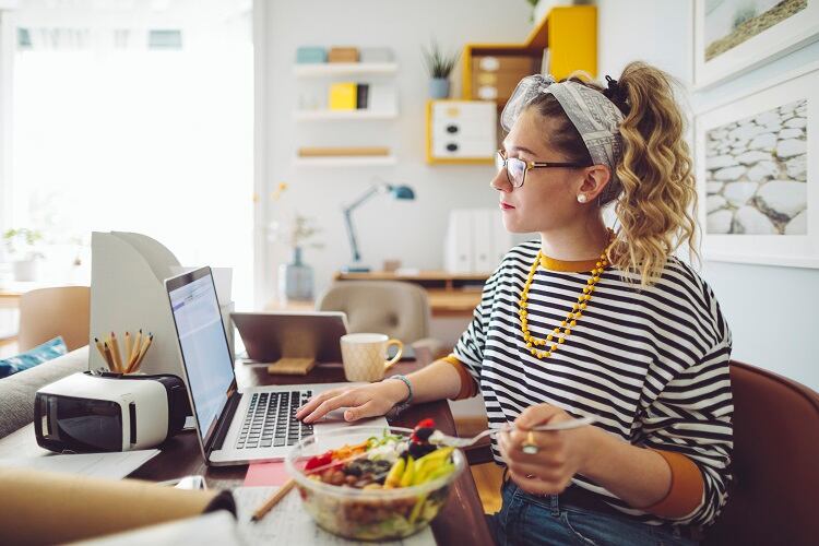 computer-food-Eva-Katalin.jpg