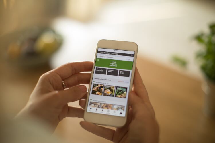 GettyImages-Svetikd-online-ecommerce-e-commerce-digital.png