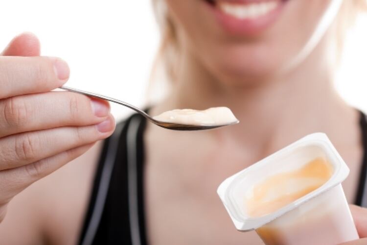 UK-yogurt-study-finds-high-sugar-content.jpg