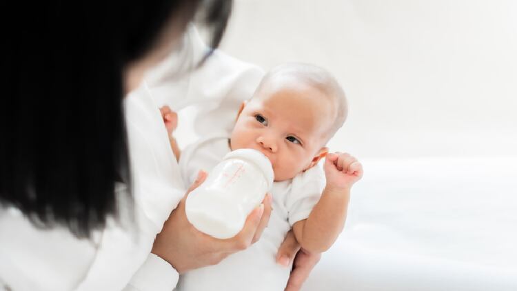 feeding-baby.png