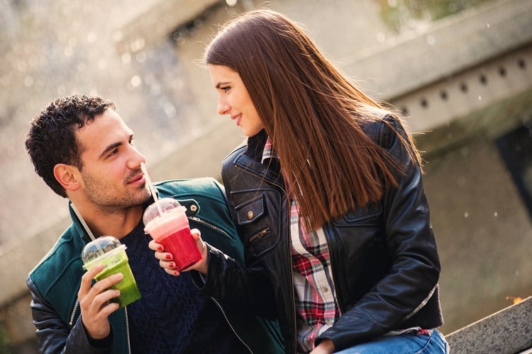 Alcohol-decline-smoothie-GettyImages-vitapix.jpg