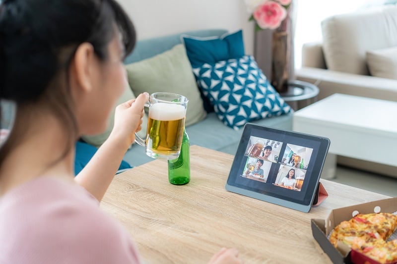 More snacking, more drinking, less waste and more experimentation with unusual foods: Report reveals the significant shifts in customer behaviour