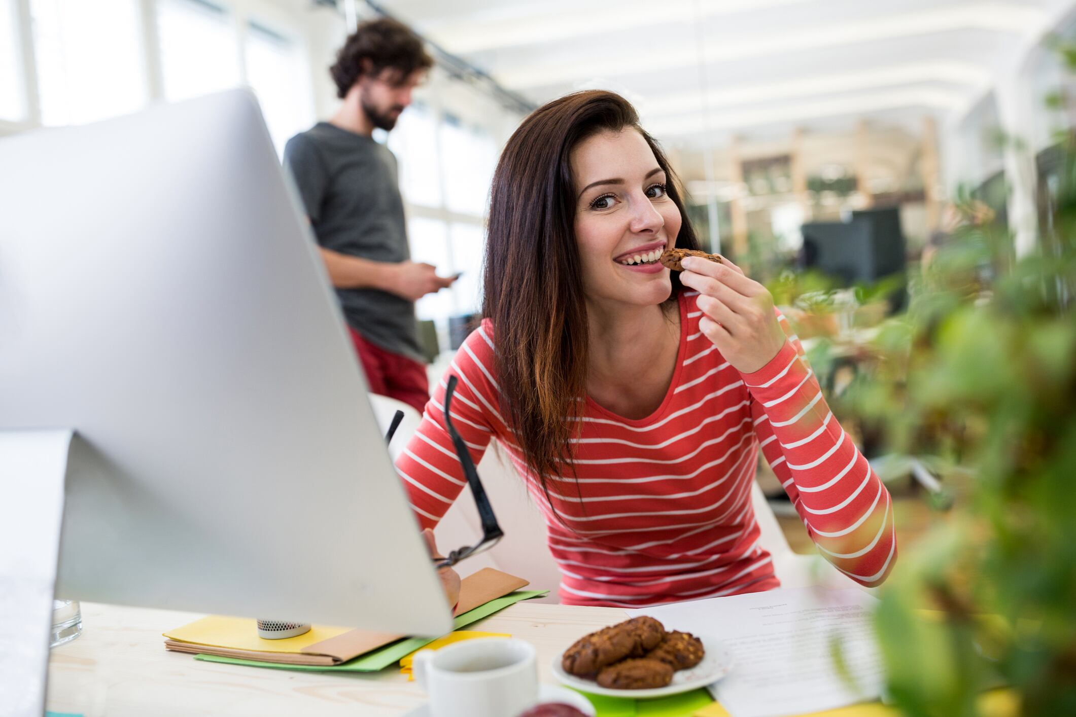 Snacking-C-Getty-Images-Wavebreakmedia.jpg