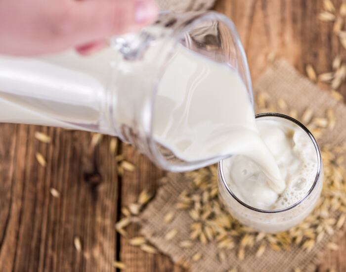 GettyImages-Handmade-pictures-oat-milk.png