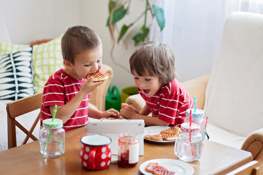 boys-children-kids-snacks-health-iStock.com-tatyana_tomsickova.jpg