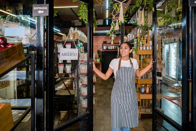 Wholesaler-shop-GettyImages-Hispanolistic.jpg