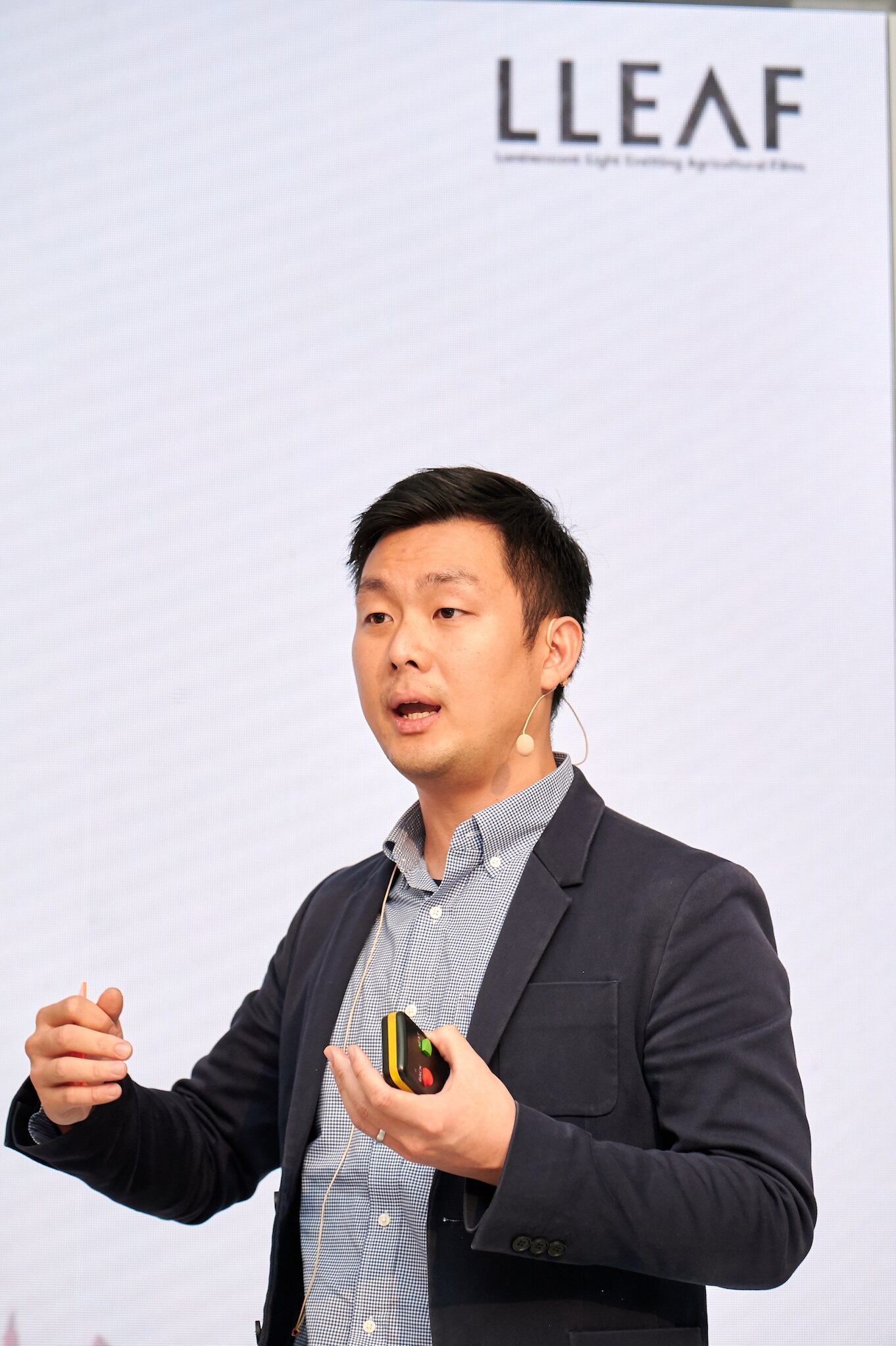 Dr._Alexander_Soeriyadi-_Lleaf_Pitch-1.jpg