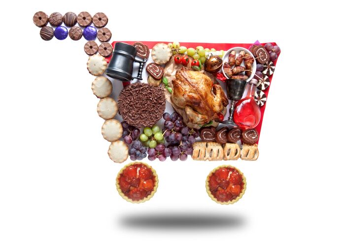 Analysts predict £7bn UK grocery spree in Christmas run-up 