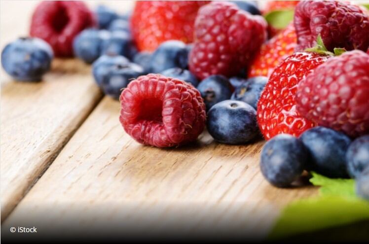 Cocoa and red berry blend linked to boost in brain function, study finds  