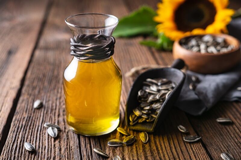 ‘This is the time fraudsters kick in’: Food fraud warnings as sunflower oil runs dry   