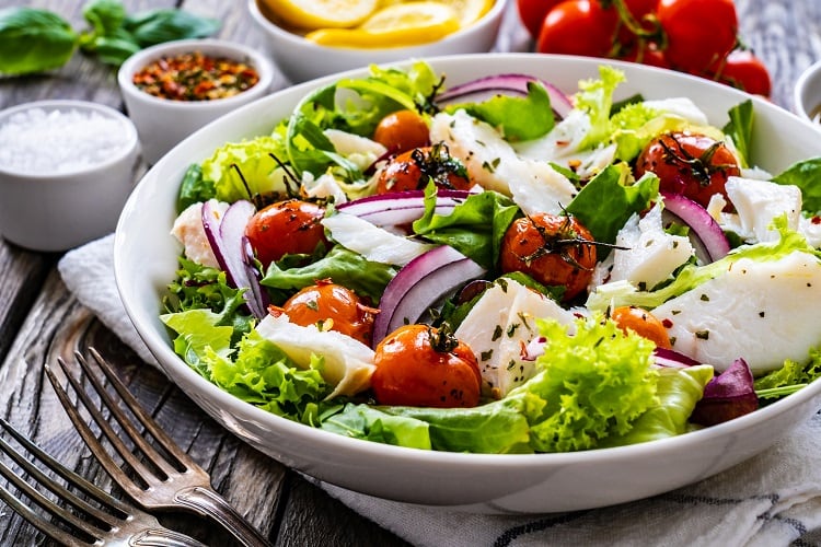 Salad-GettyImages-gbh007.jpg