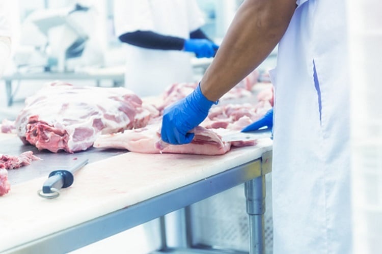 US meat worker injuries drop to lowest levels