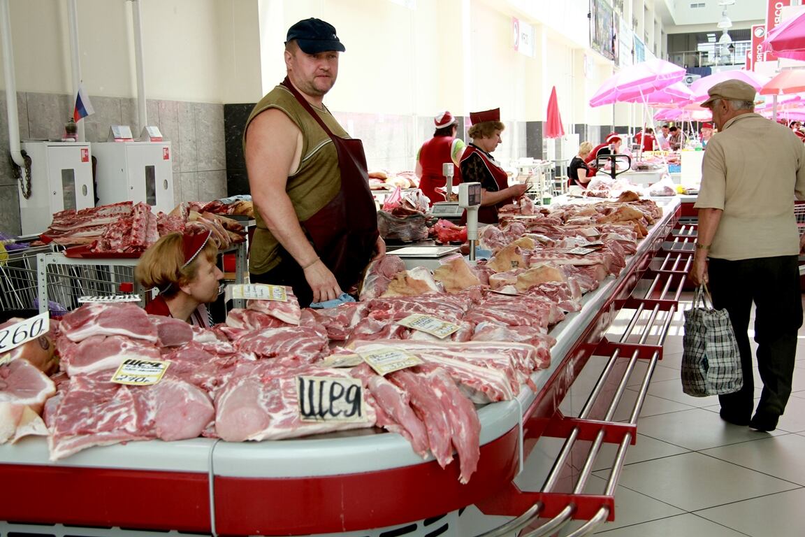 Small-scale-producers-often-can-not-get-their-meat-to-the-open-market-edit.jpg
