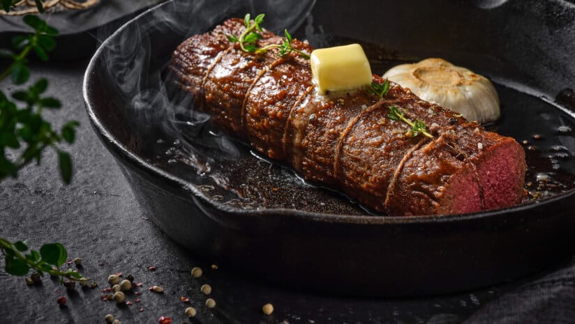 FS-Recipe-Tenderloin_in_butter_garlic_and_thyme-01-optimized.jpg