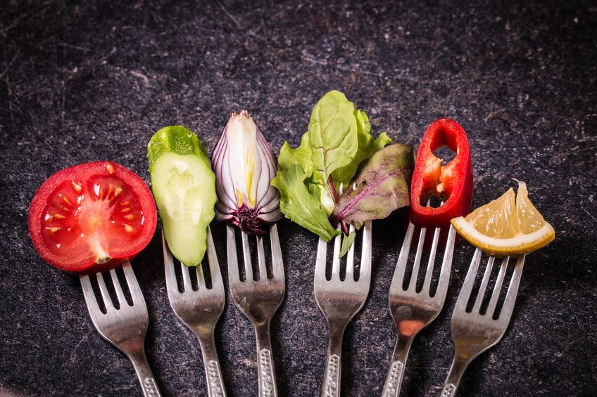 'Feeding the world and saving it’: UK food sector backs veg consumption