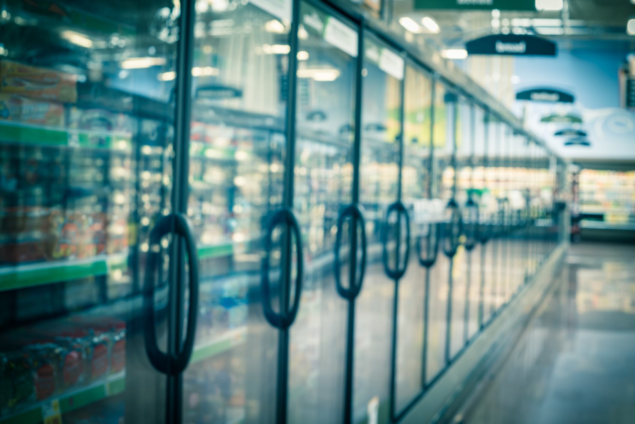 A frozen food section in the grocery store