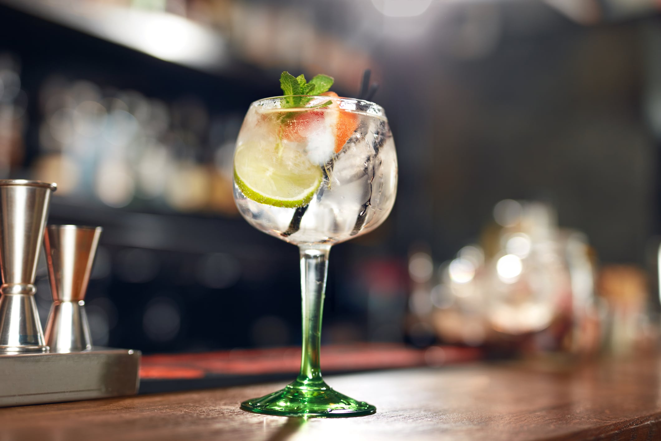 How to build a powerful brand in the low and no alcohol category