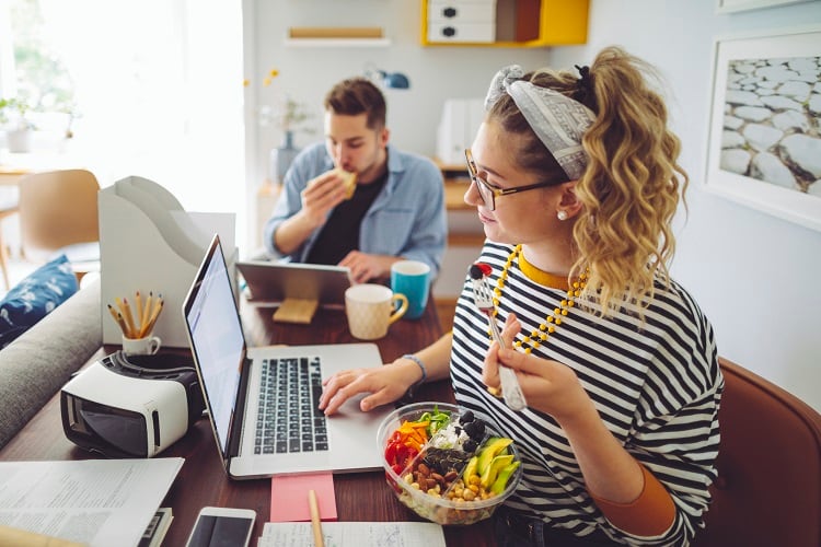 Working-from-home-GettyImages-Eva-Katalin.jpg