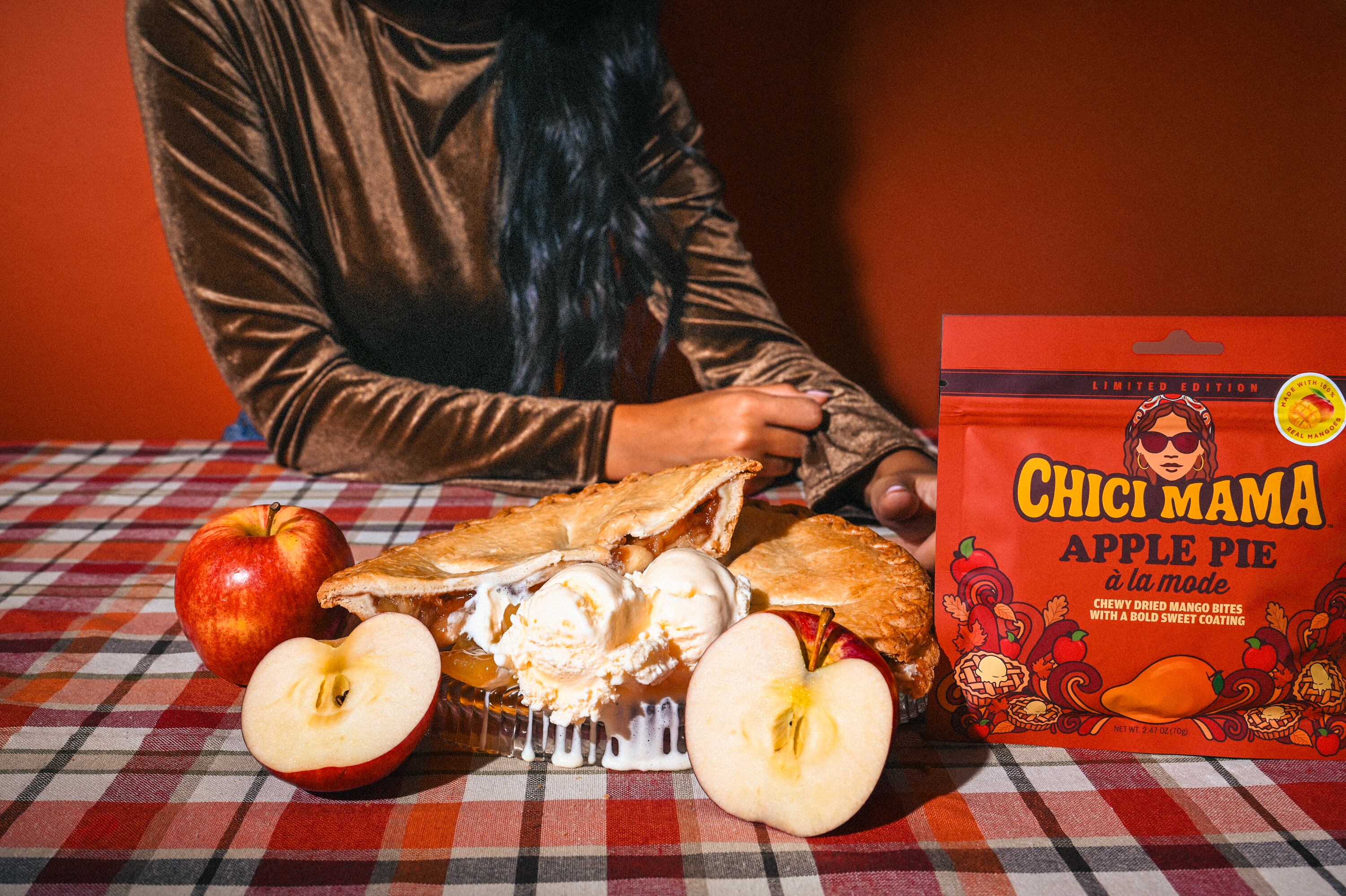 Chici Mama debuts its seasonal Apple Pie a la Mode flavor for its dried mango snacks.