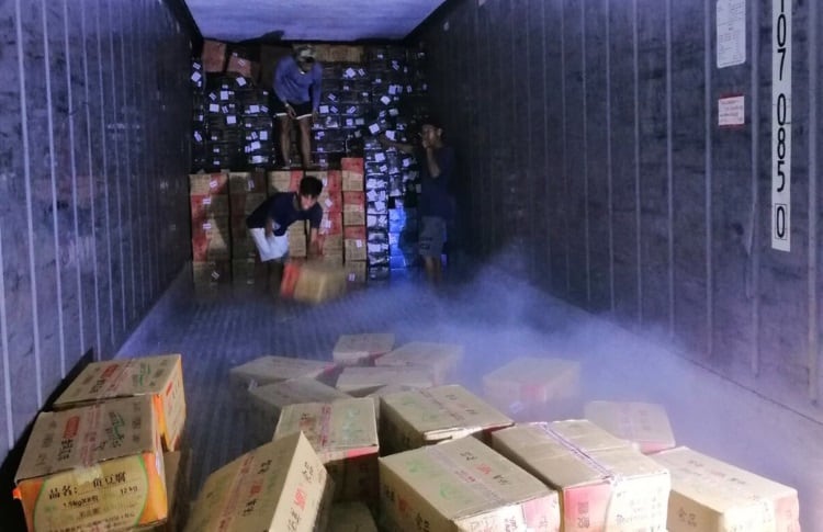 Manila-customs-seize-ASF-infected-container.jpg