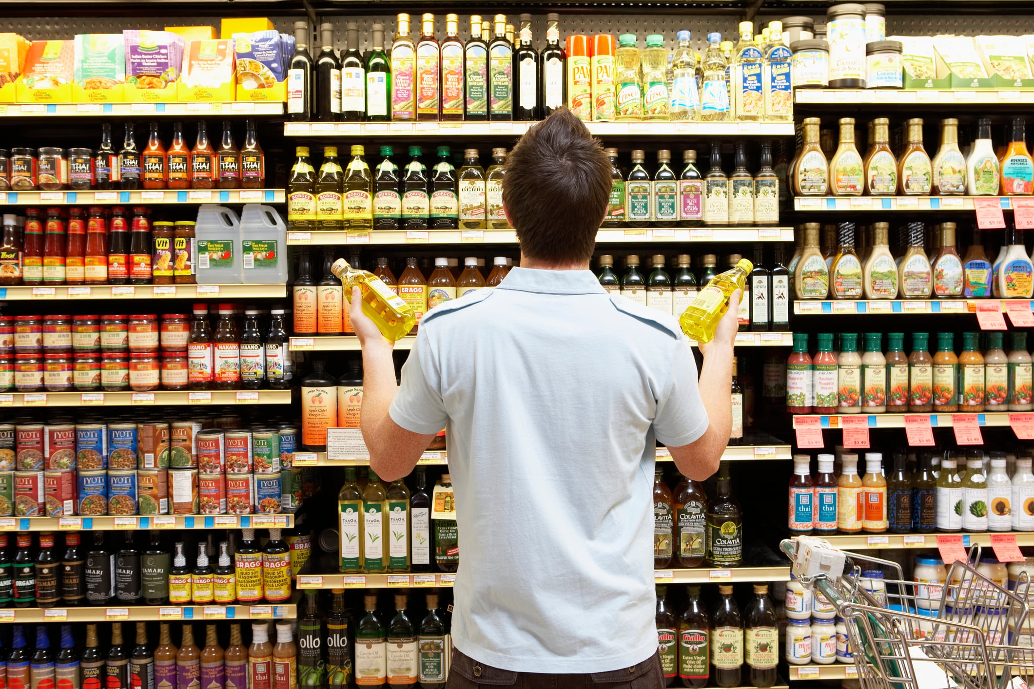 Looking for oil in a supermarket