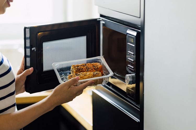 Convenience-microwave-GettyImages-FreshSplash.jpg