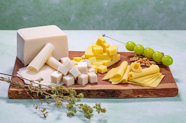 Start-up’s chickpea-based protein isolate boosts protein content in dairy-free cheese