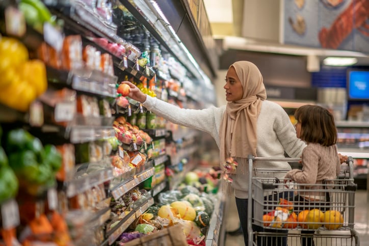 Parents-increasingly-worried-about-grocery-prices-as-back-to-school-season-begins.jpg