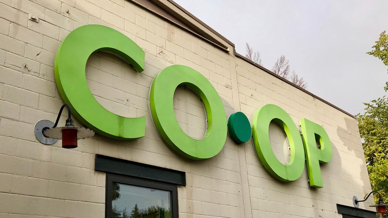 Traditional grocers could learn a thing or two from food co-ops