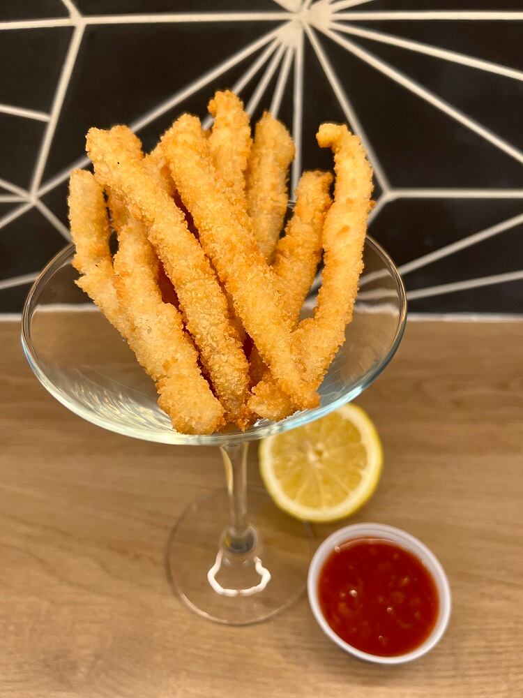 Aqua-Calamari-Fries-Plated-2.jpg