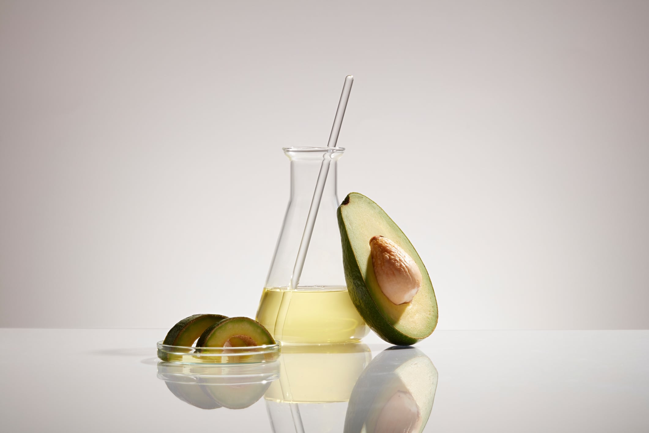 Avo oil under pressure: Science and lawsuits challenge the premium halo