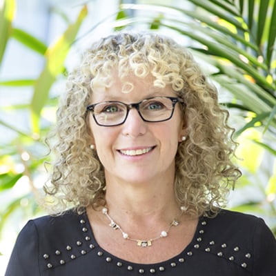 Lesley  Braun